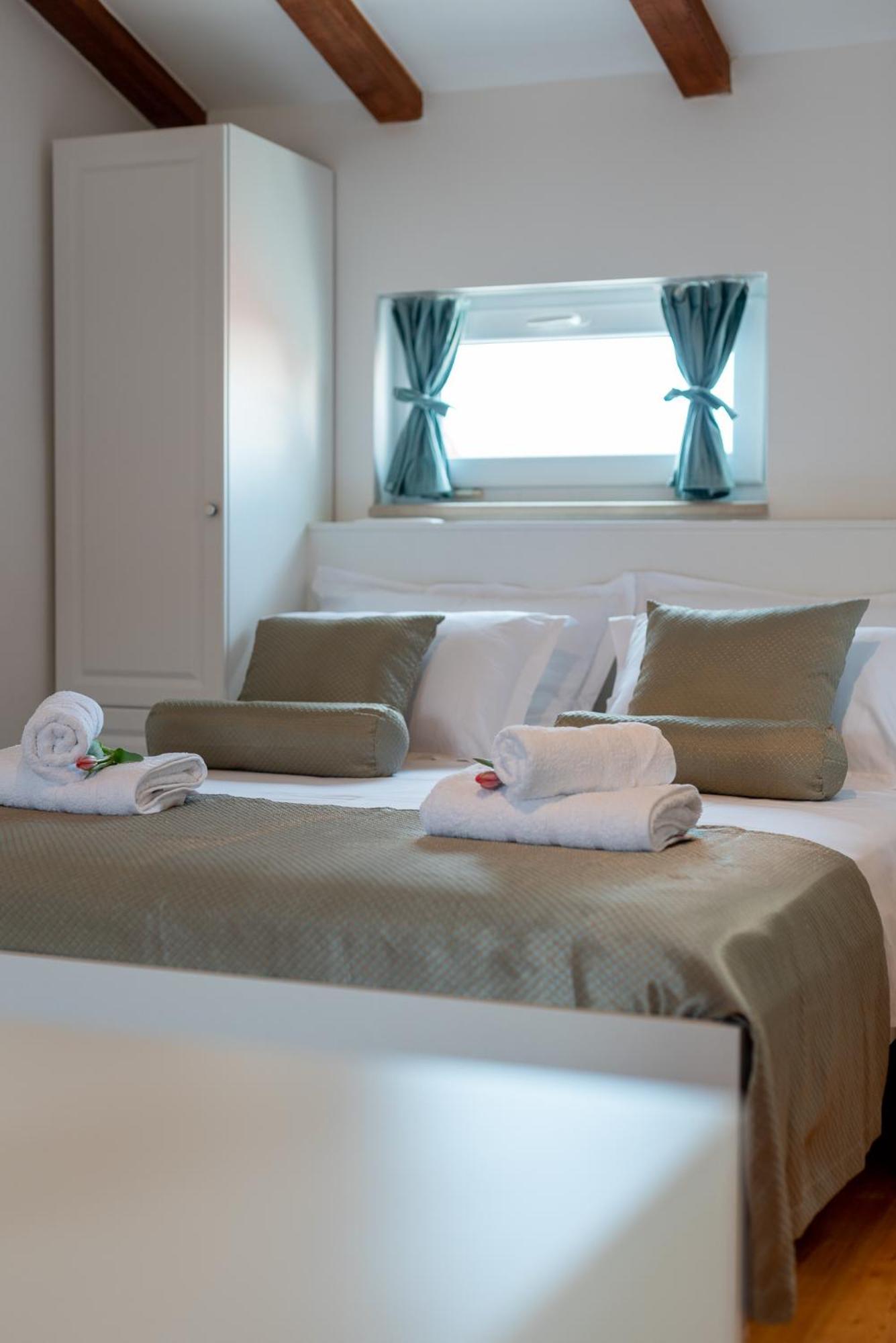 Manero Villa Трогир Екстериор снимка