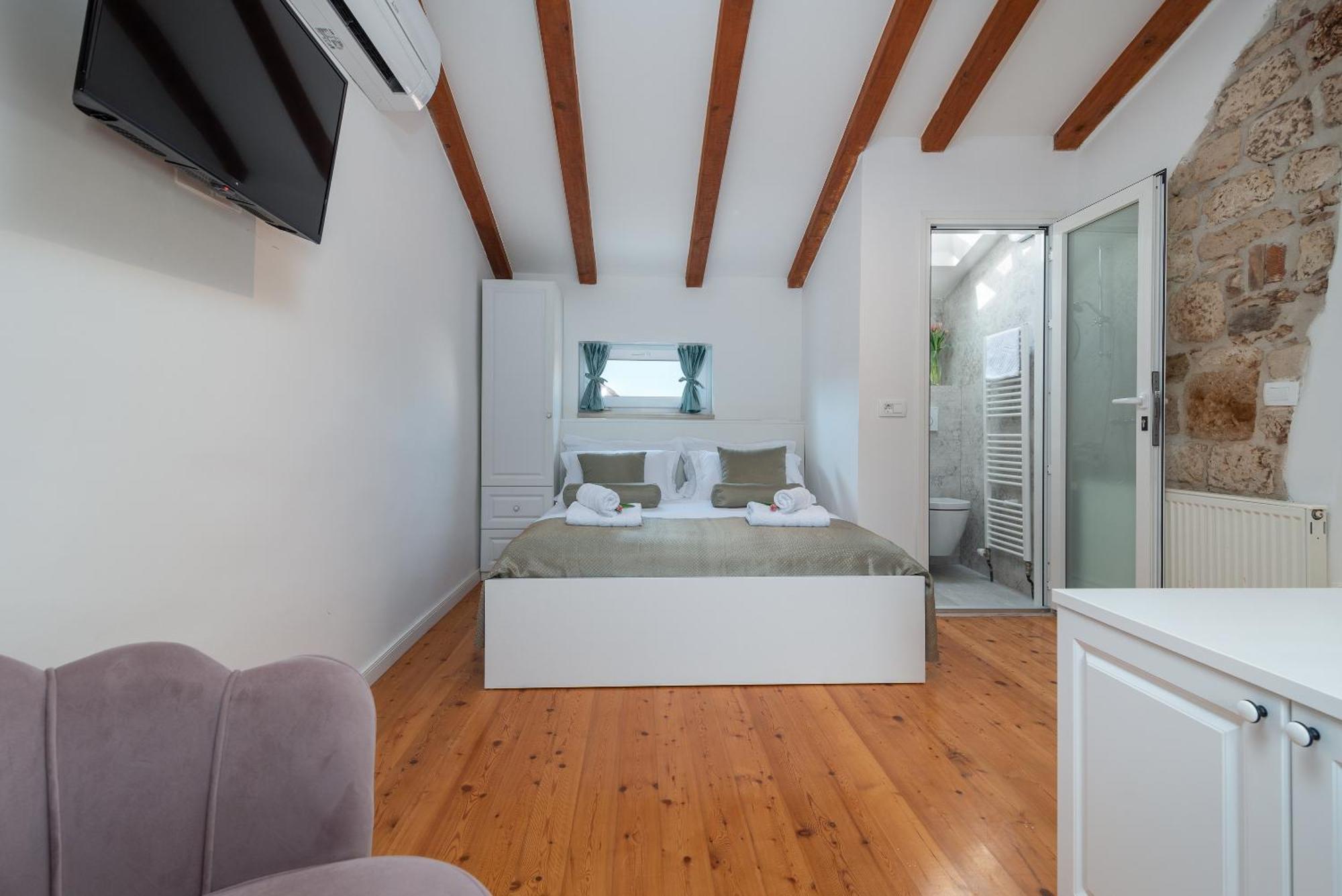 Manero Villa Трогир Екстериор снимка