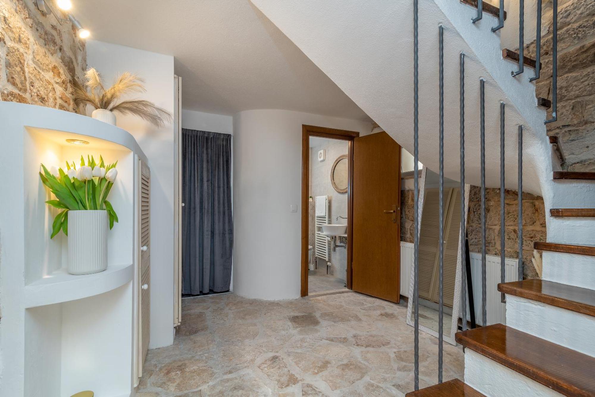 Manero Villa Трогир Екстериор снимка