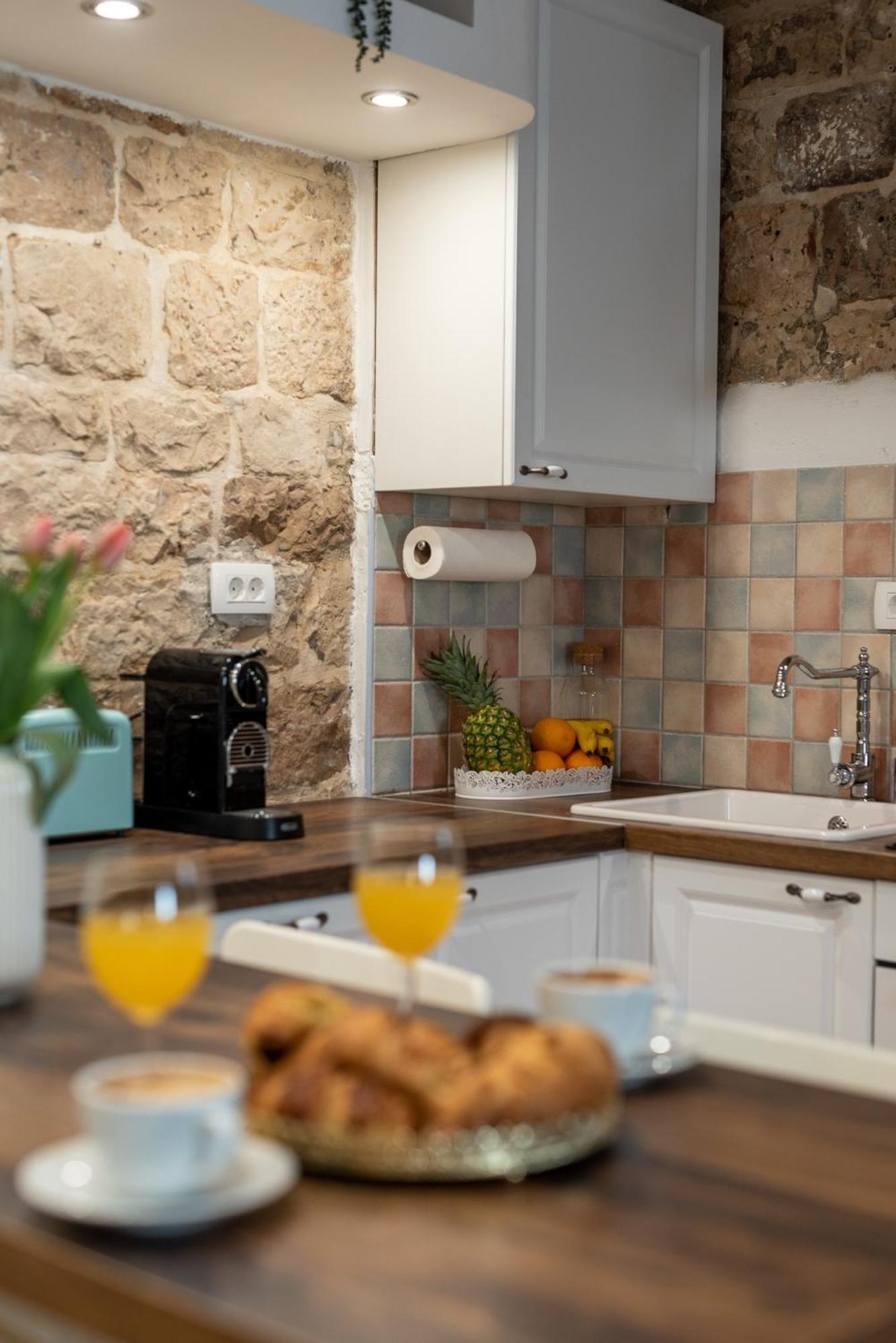 Manero Villa Трогир Екстериор снимка