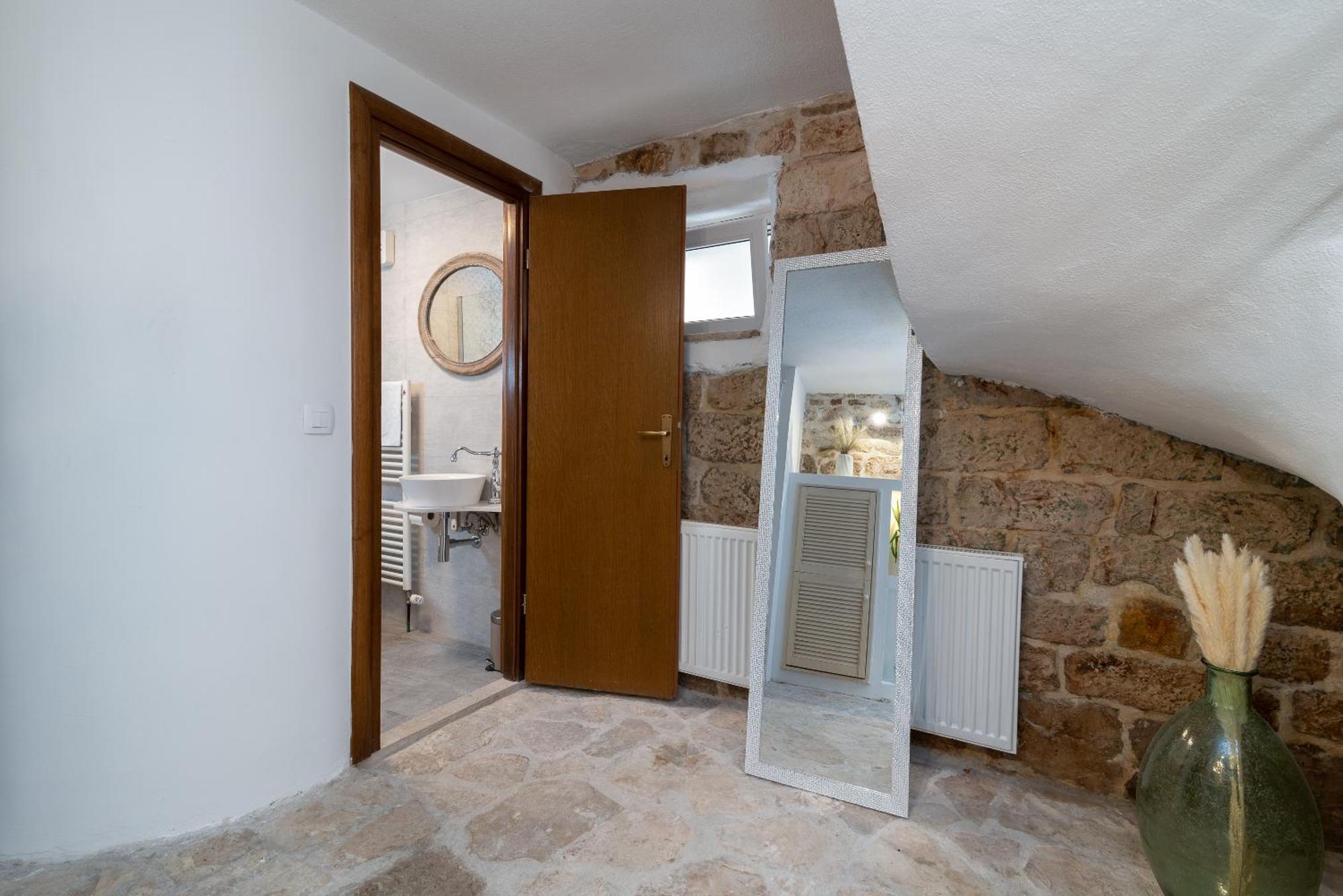 Manero Villa Трогир Екстериор снимка
