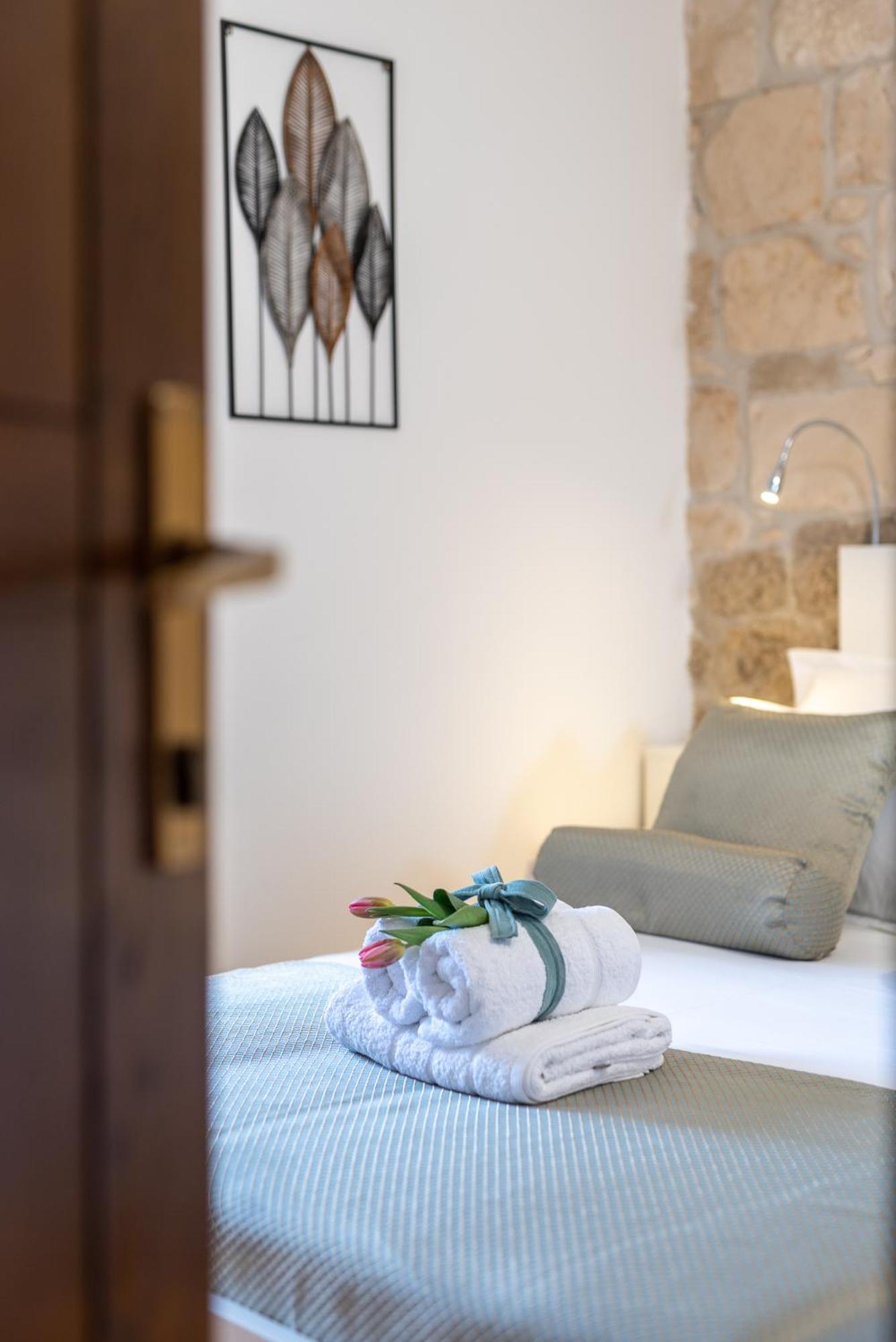 Manero Villa Трогир Екстериор снимка