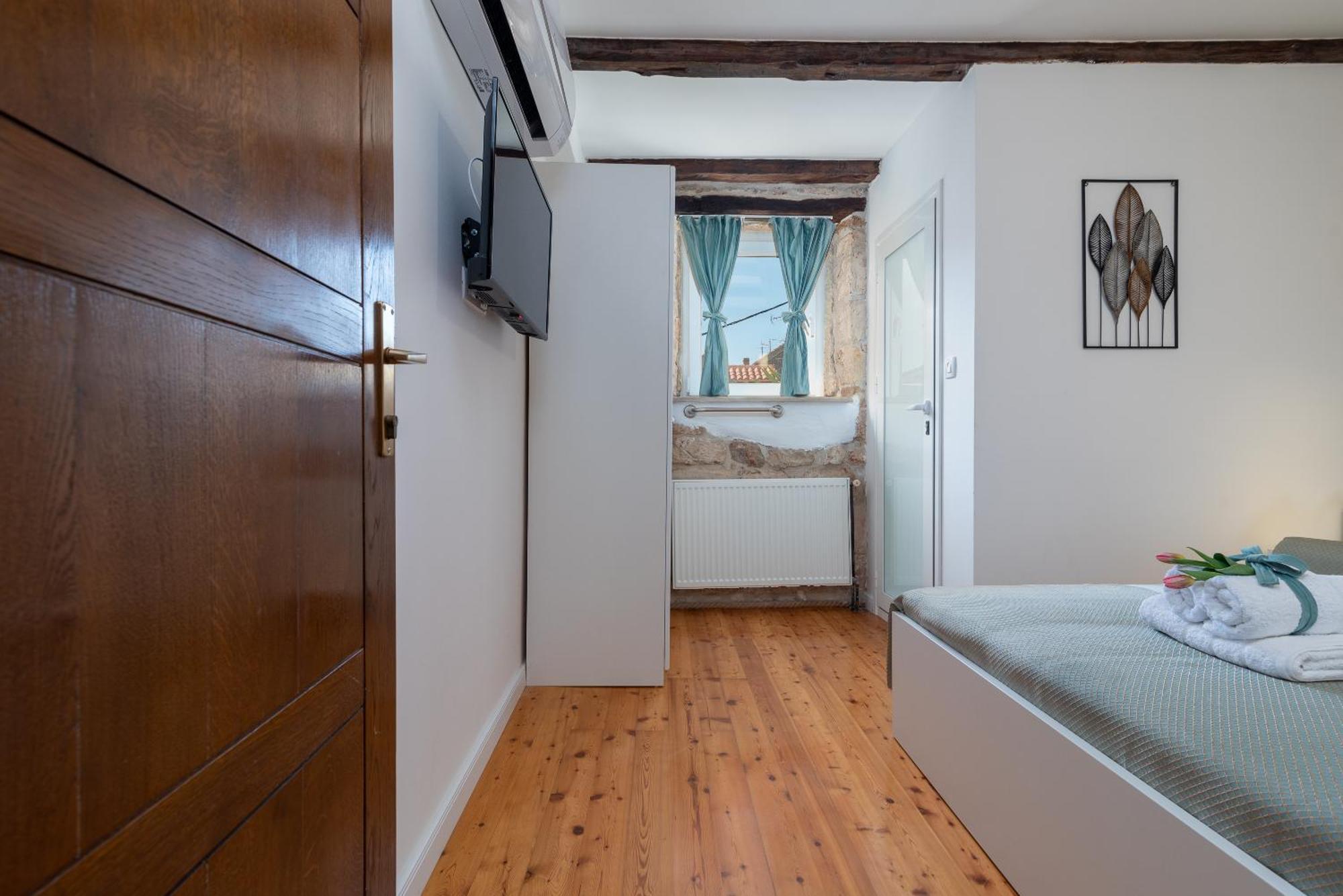 Manero Villa Трогир Екстериор снимка