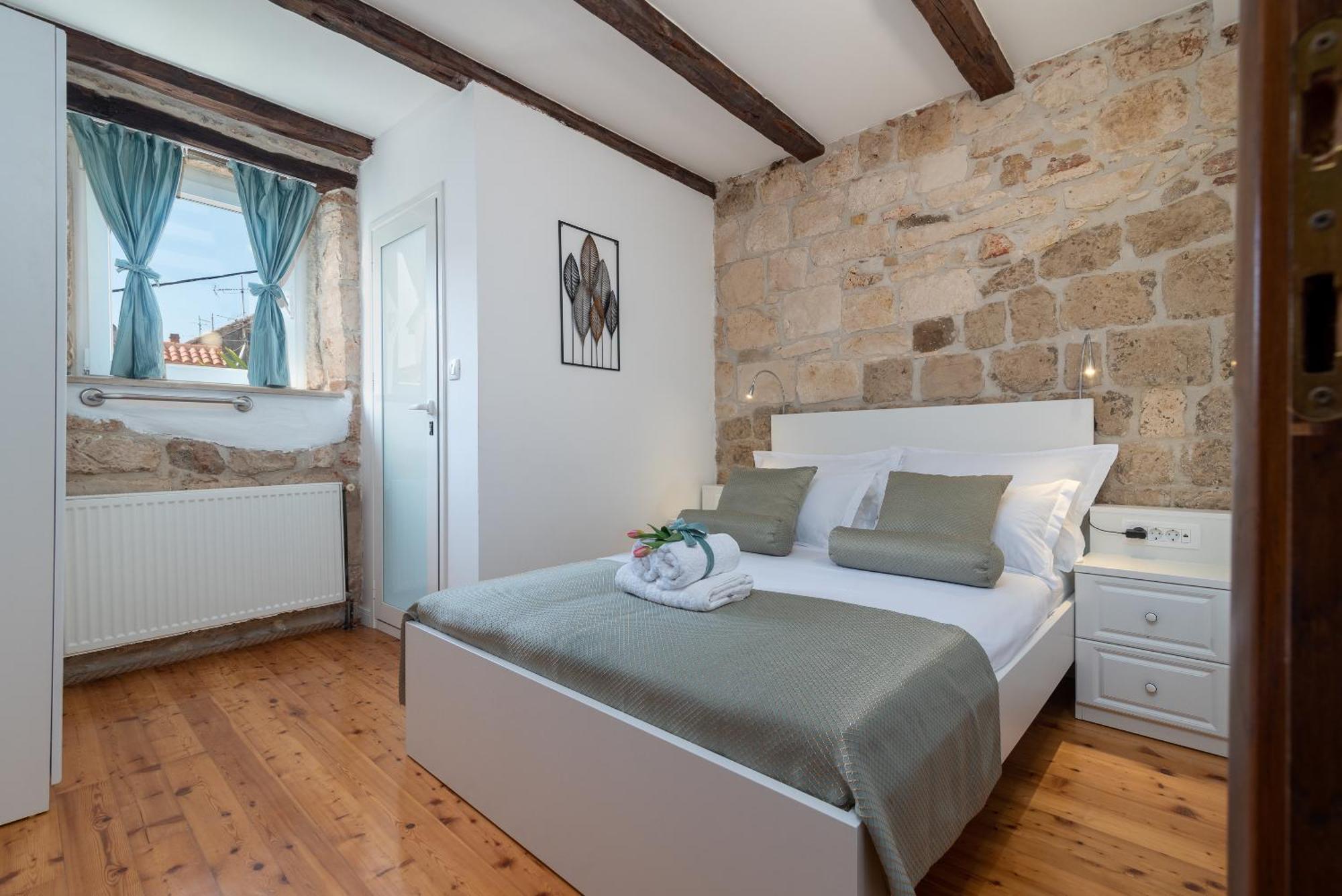 Manero Villa Трогир Екстериор снимка
