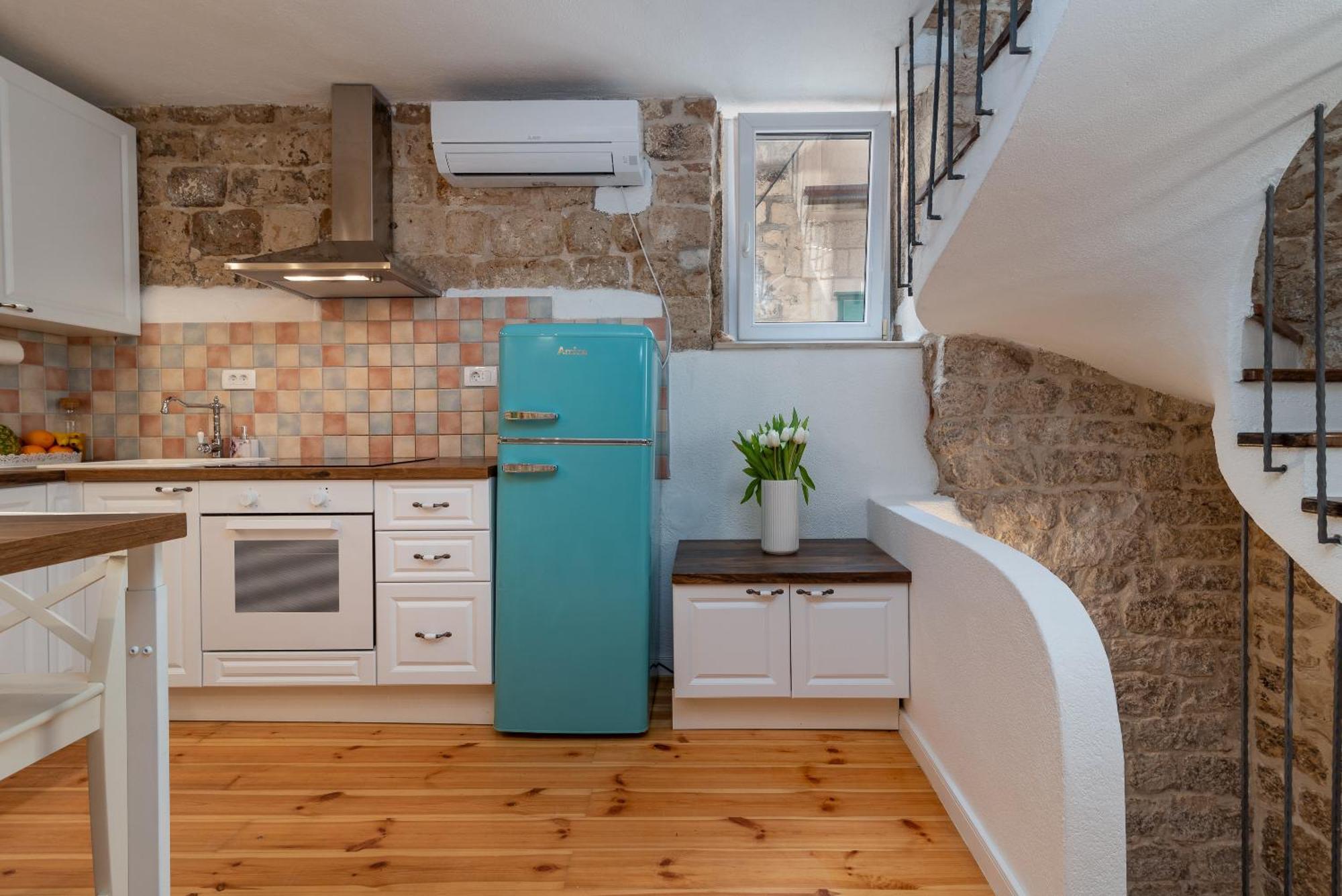 Manero Villa Трогир Екстериор снимка