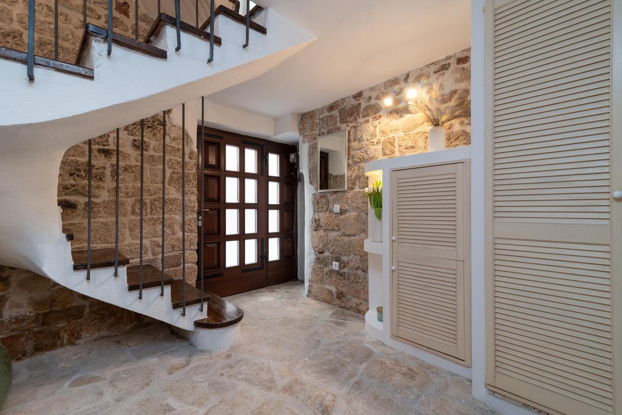 Manero Villa Трогир Екстериор снимка