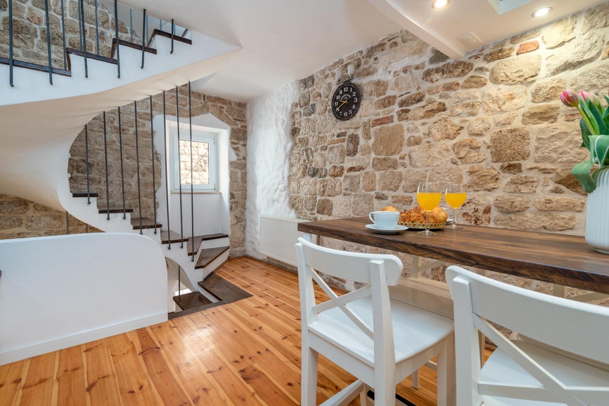 Manero Villa Трогир Екстериор снимка