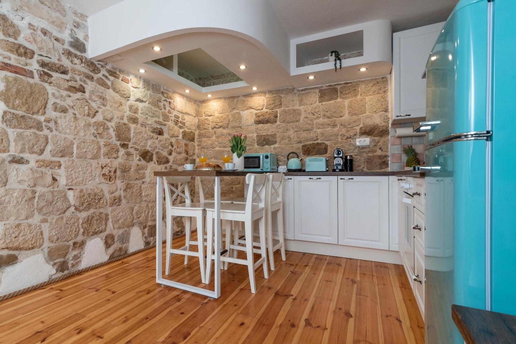 Manero Villa Трогир Екстериор снимка